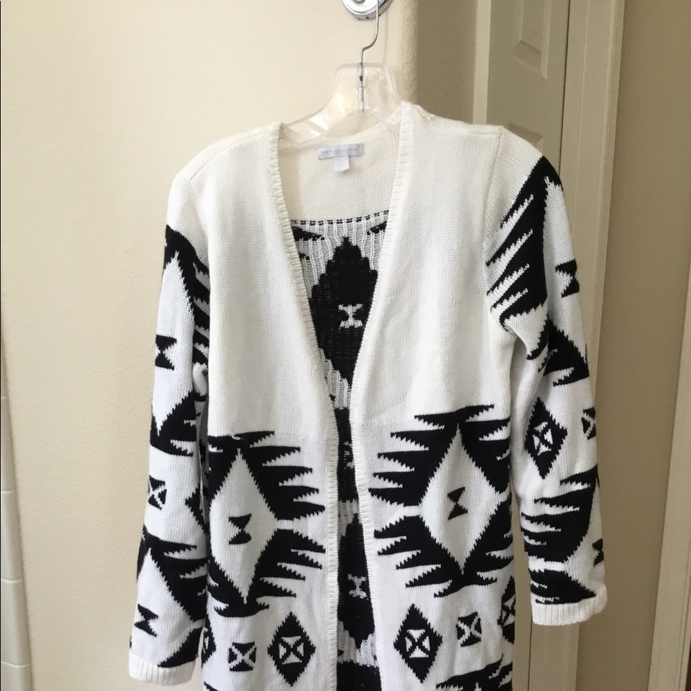 3/$25 Sale Southwestern Aztec style long sweater